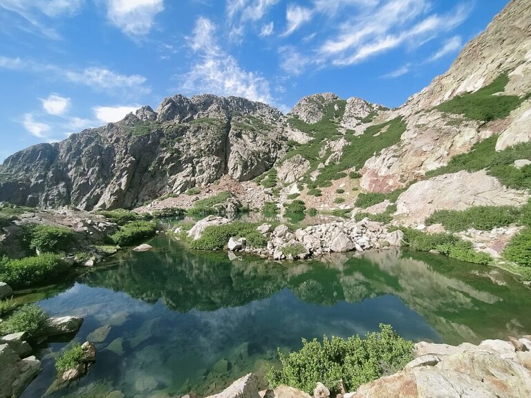Il Lago di Bracca: Un Gioiello Naturale nel Cuore della Montagna Corsa
